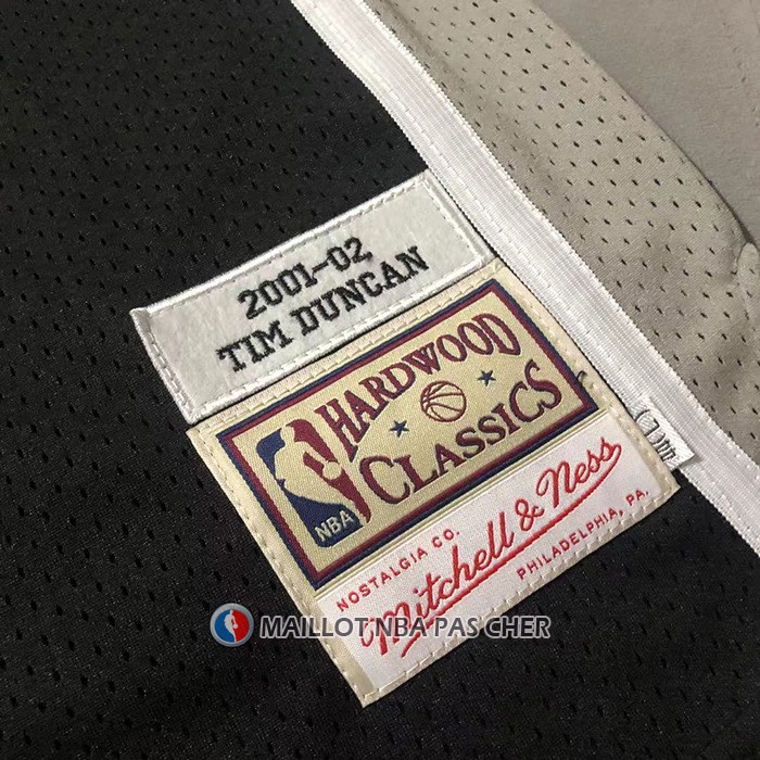 Maillot San Antonio Spurs Tim Duncan Mitchell & Ness 2001-02 noir